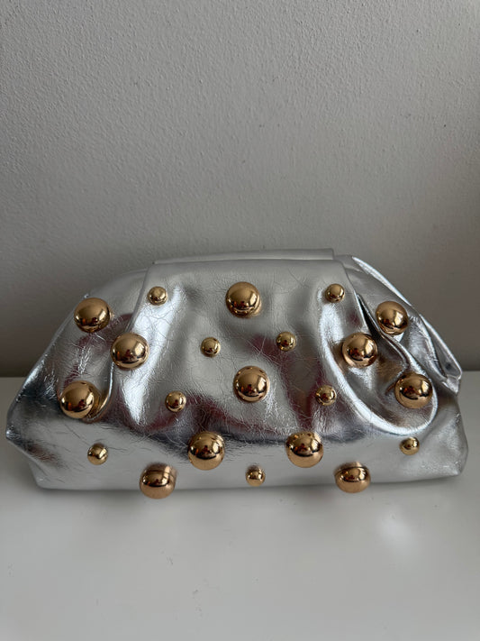 Two tone clutch